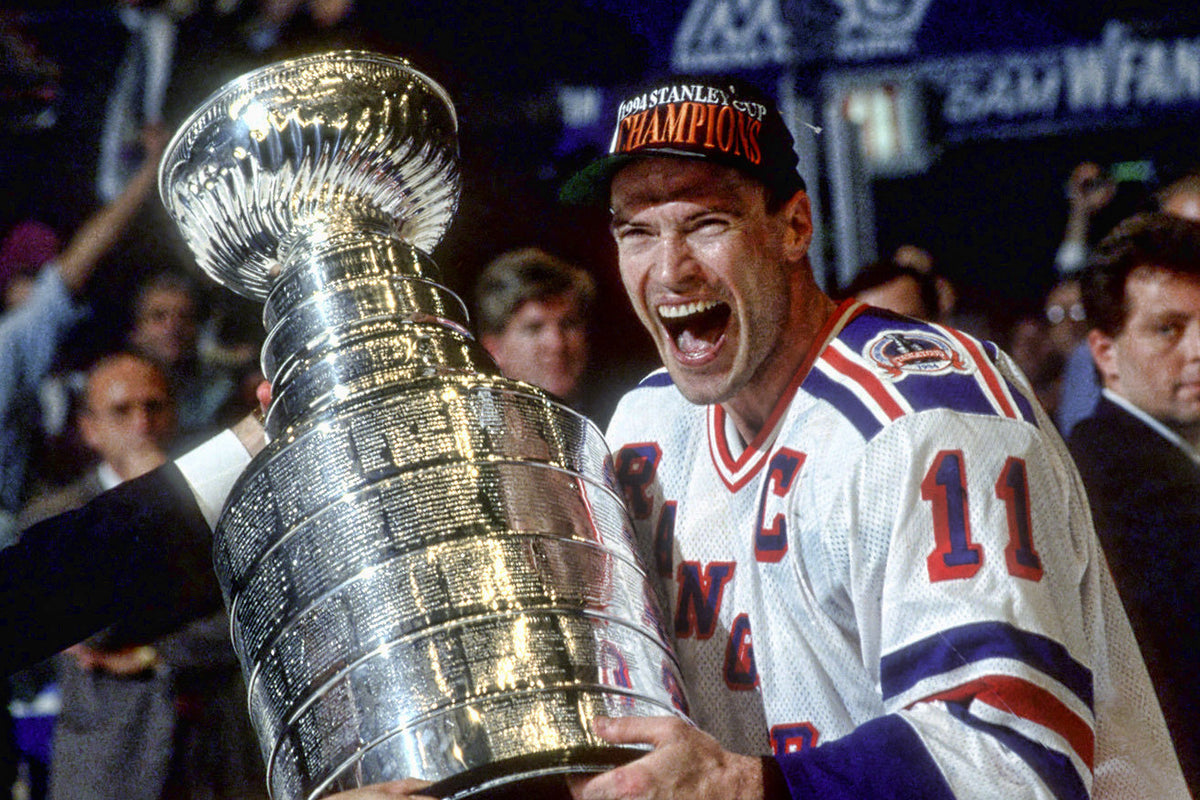 Mark Messier's Favorite Part of Leading in Hockey was his Teammates' Energy in the Pregame Huddle