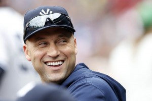 Yankees fans can buy infield dirt that Derek Jeter has walked on