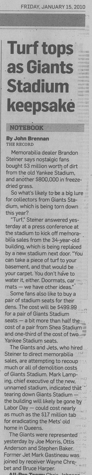 Turf tops as Giants Stadium keepsake