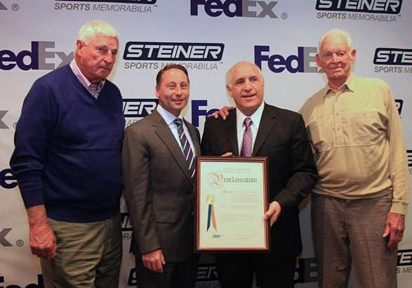 Steiner Sports marks 25 years with legends' help
